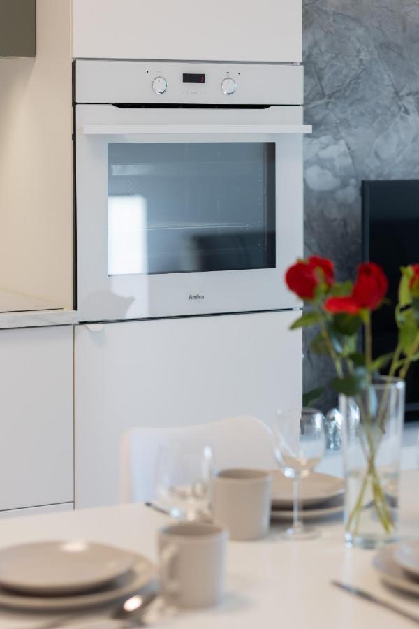 Apartment Modern Elegance With Parking & Ac, Next To Manufaktura By Renters Prestige