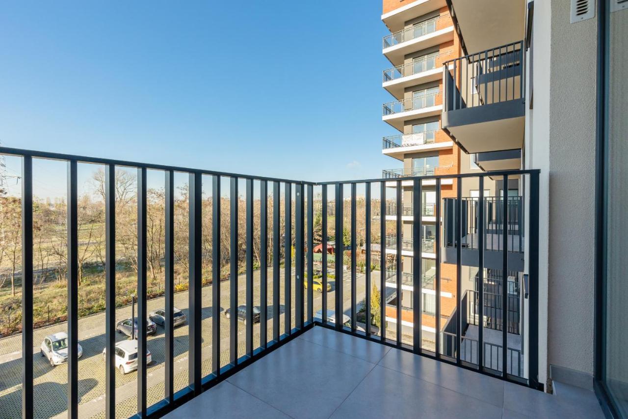 Modern Elegance With Parking & Ac, Next To Manufaktura By Renters Prestige Apartment *